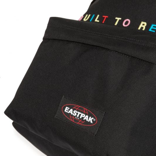 EASTPAK PADDED PAK’R BUILD TO RESIST
