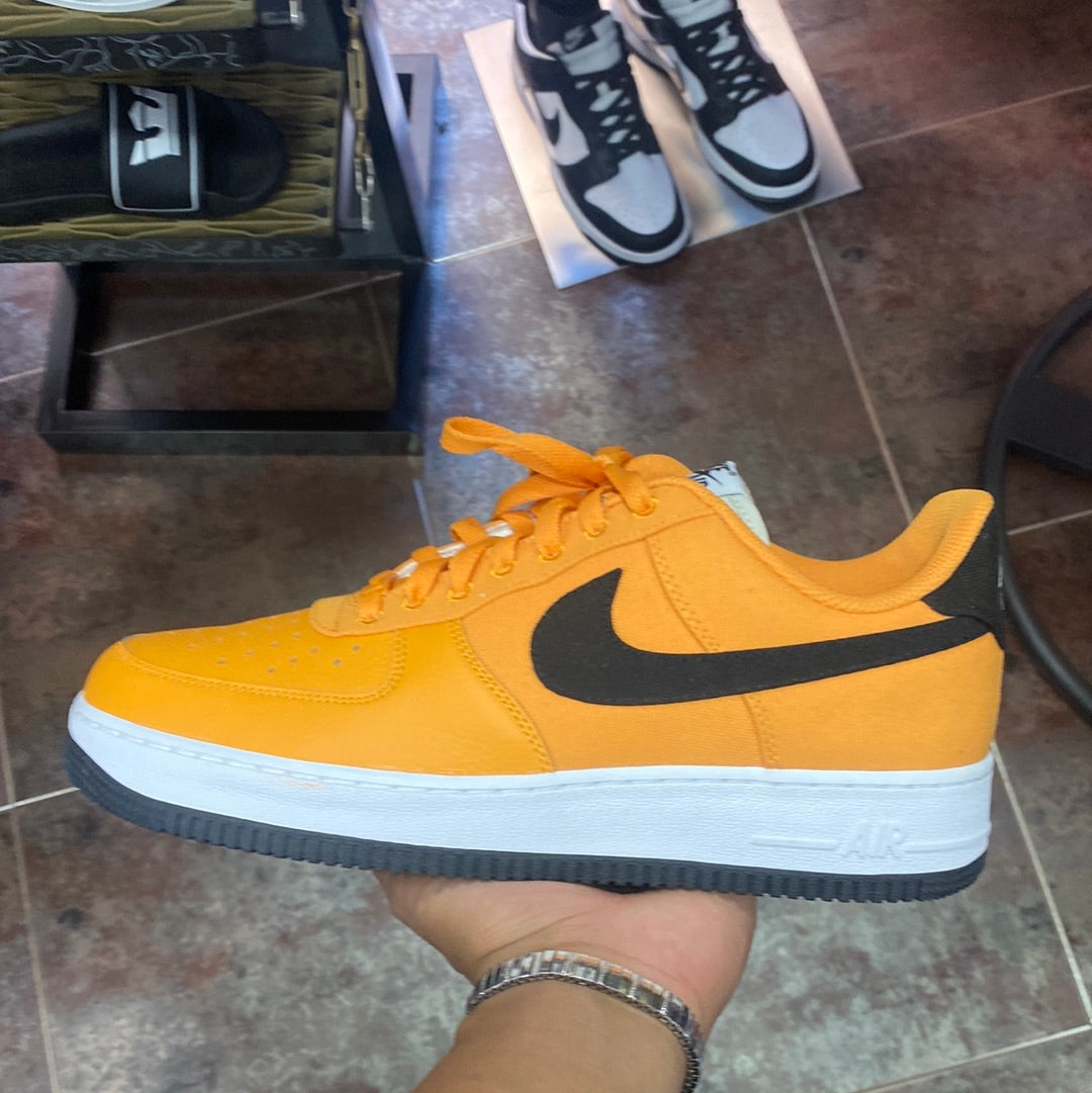 NIKE AIR FORCE 1 BRUCE LEE