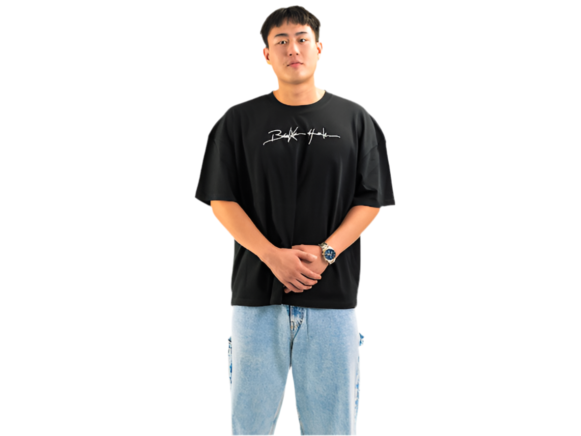 --- BROOKLYN HARLEM ‘’signature Embro‘’OVERSIZE BLACK TEE