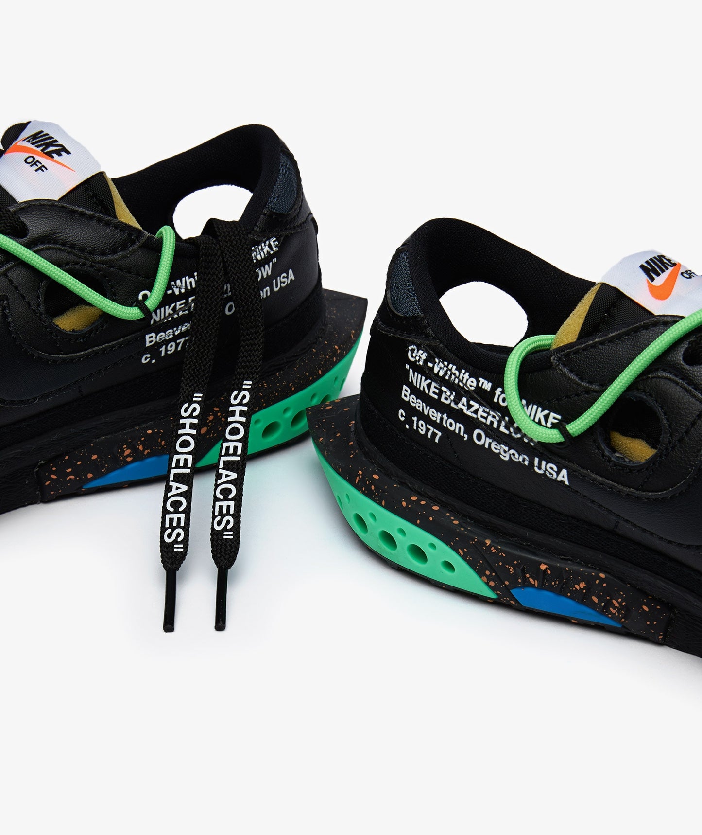 NIKE BLAZER LOW OFF-WHITE BLACK ELECTRO GREEN DH7863-001