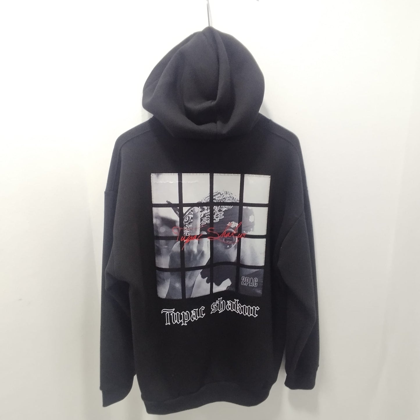 SAW ALL EYES ON ME HOODIE SW4419 NEGRO