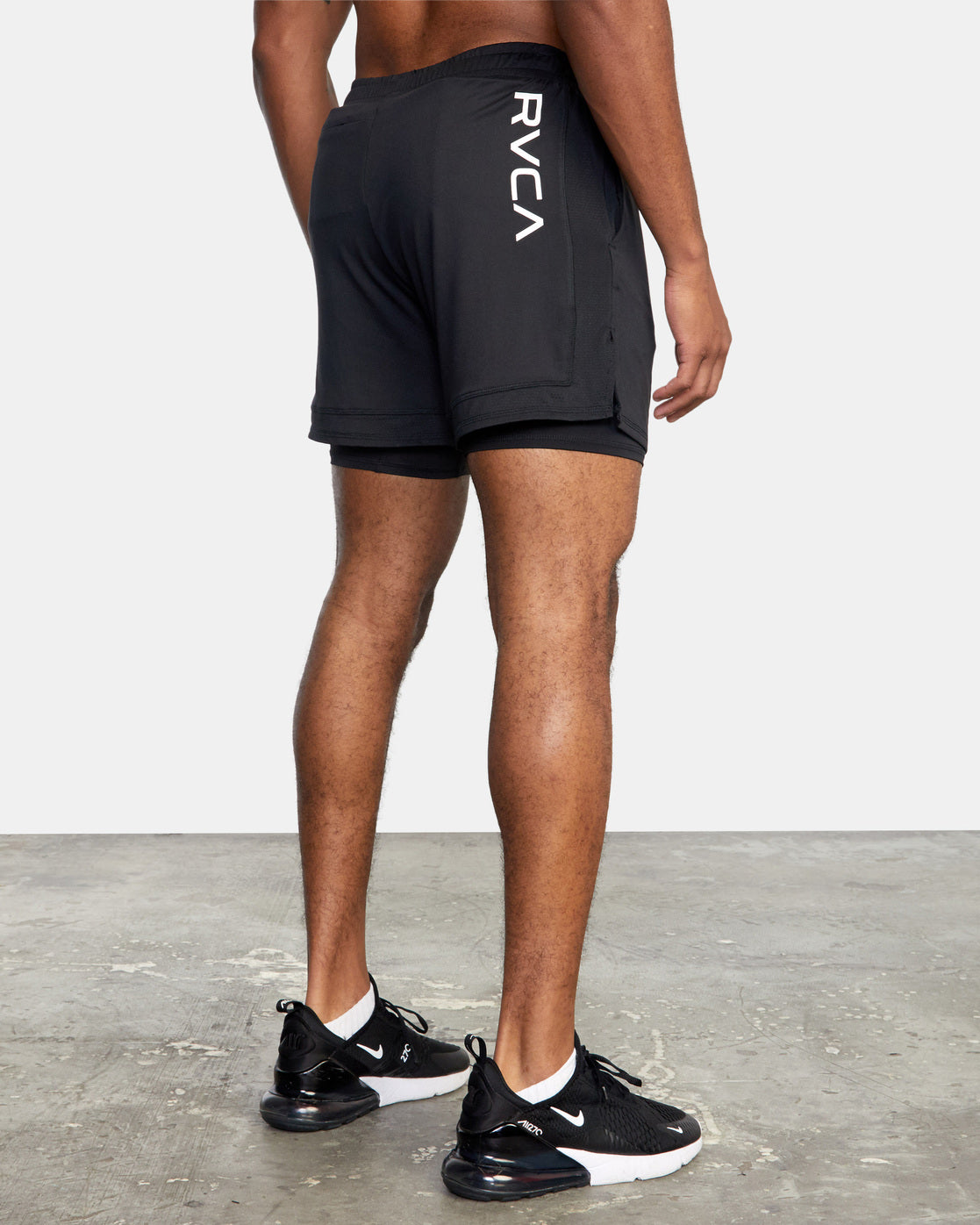 RVCA SPORT VENT SHORT NEGRO